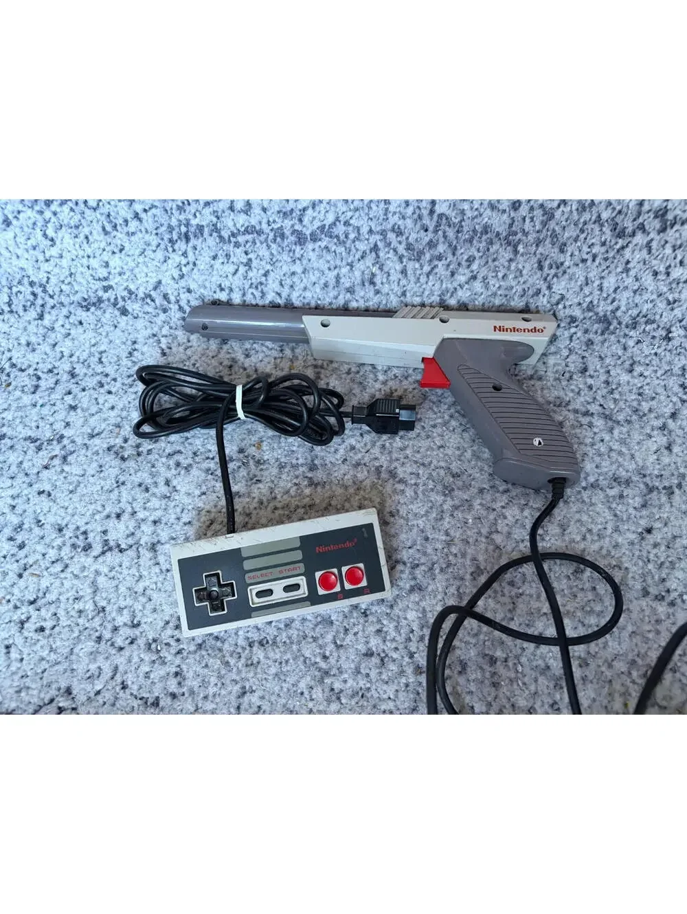 Nintendo NES Controller & Zapper Light Gun OEM Original Bundle Untested